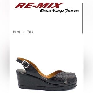 REMIX Vintage Size 10 Taos 2 Wedge Shoe Croc Embossed